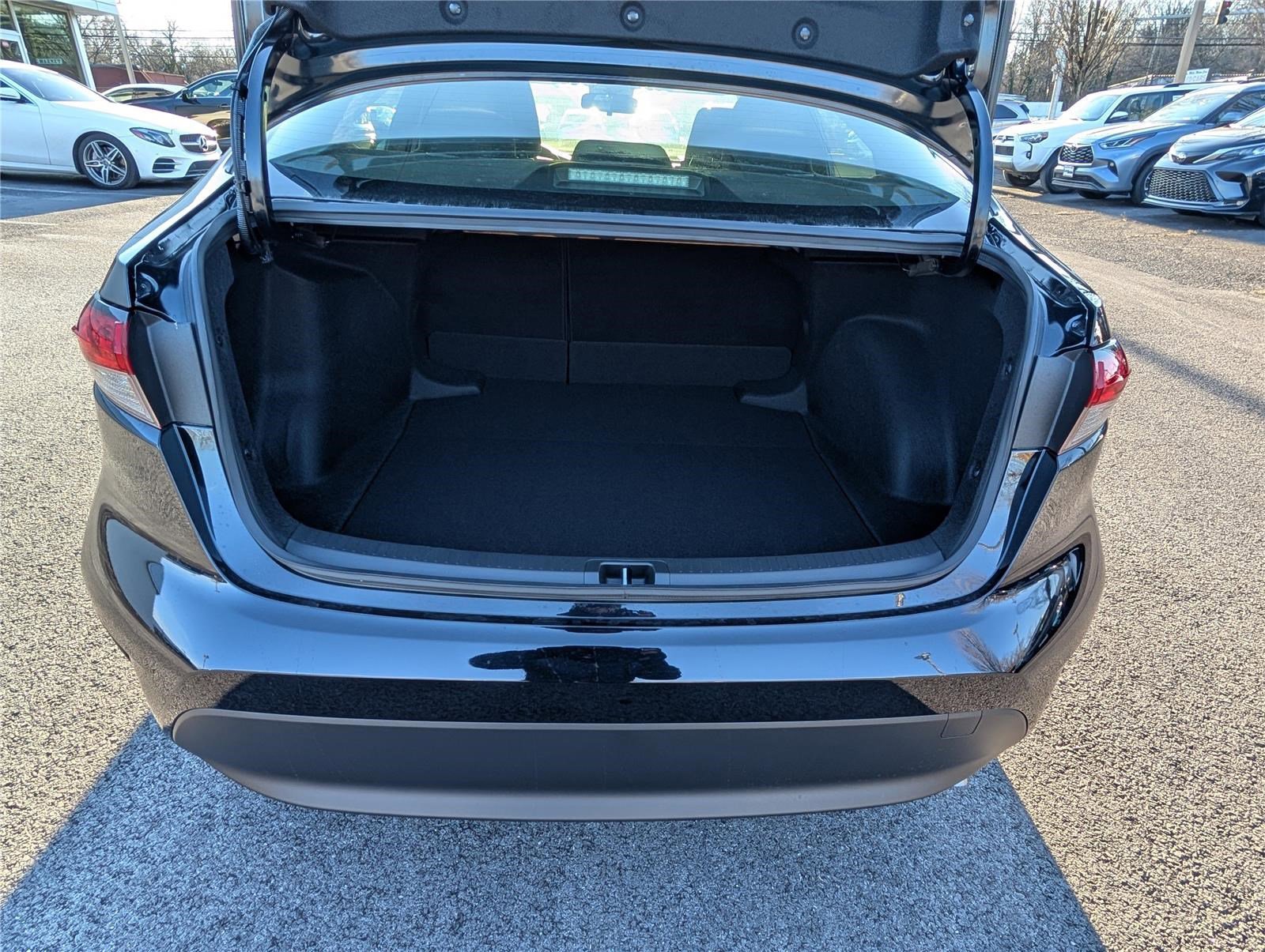 Used 2026 Toyota Corolla LE image 12