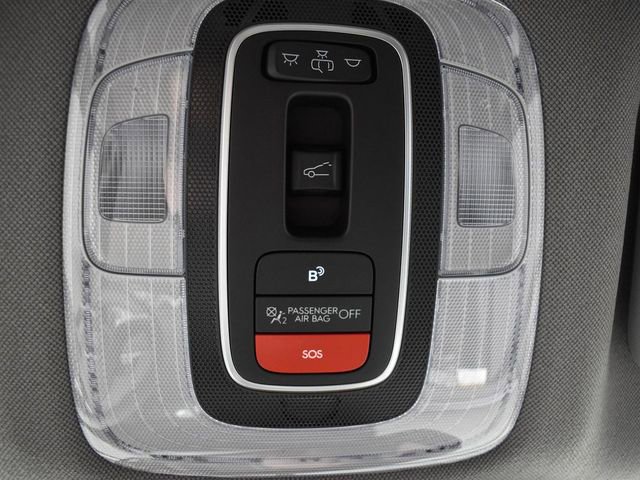 Used 2025 Hyundai Elantra SEL FWD image 35