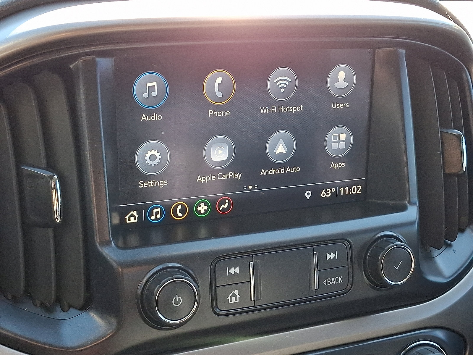 Used 2022 Chevrolet Colorado Z71 w/ Z71 Midnight Edition AWD/4WD image 16