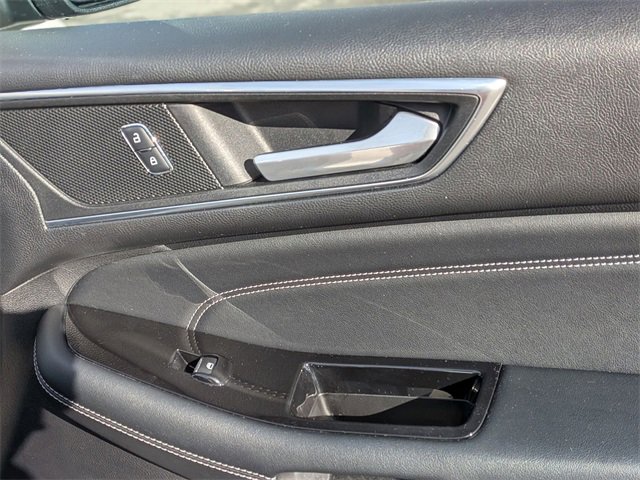 Used 2016 Ford Edge Titanium w/ Equipment Group 301A image 39