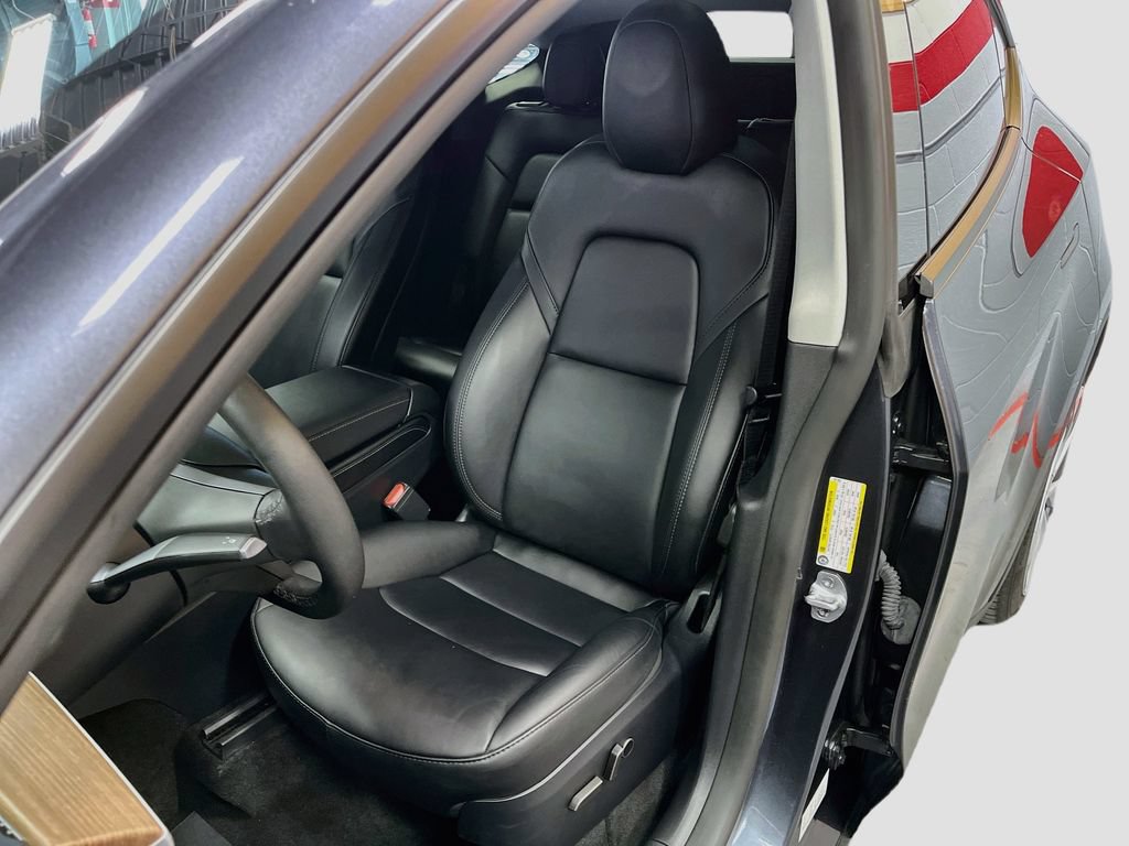 Used 2024 Tesla Model Y Long Range AWD/4WD image 19