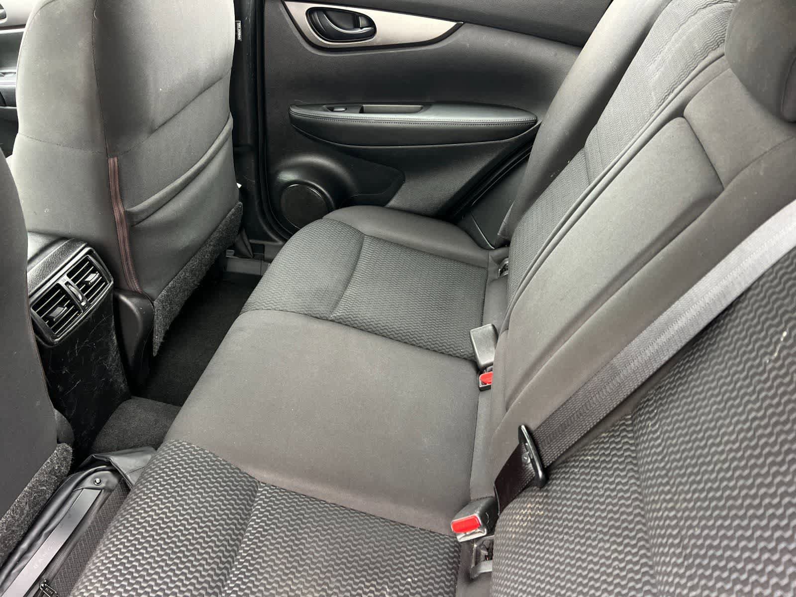 Used 2019 Nissan Rogue Sport S w/ Appearance Package FWD image 5
