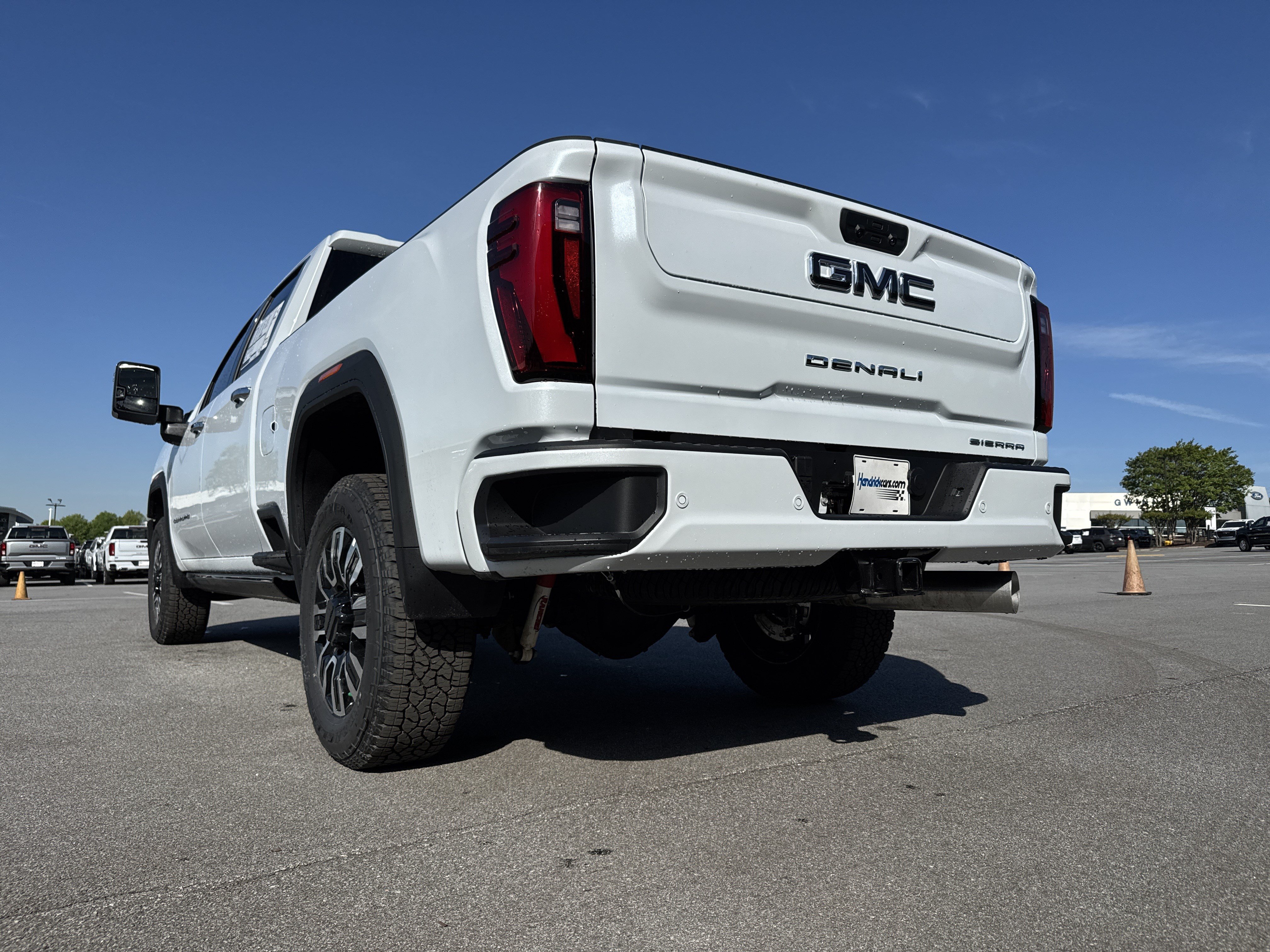 New 2026 GMC Sierra 2500 Denali Ultimate AWD/4WD image 8