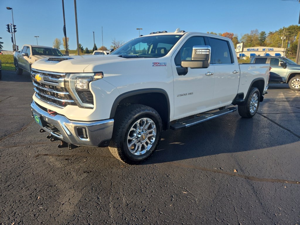 Certified 2024 Chevrolet Silverado 2500 LTZ w/ LTZ Plus Package AWD/4WD image 7