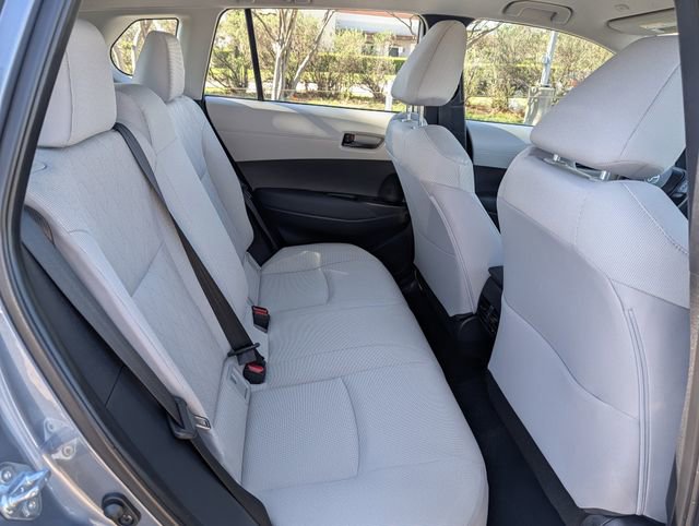 Used 2025 Toyota Corolla Cross L image 28
