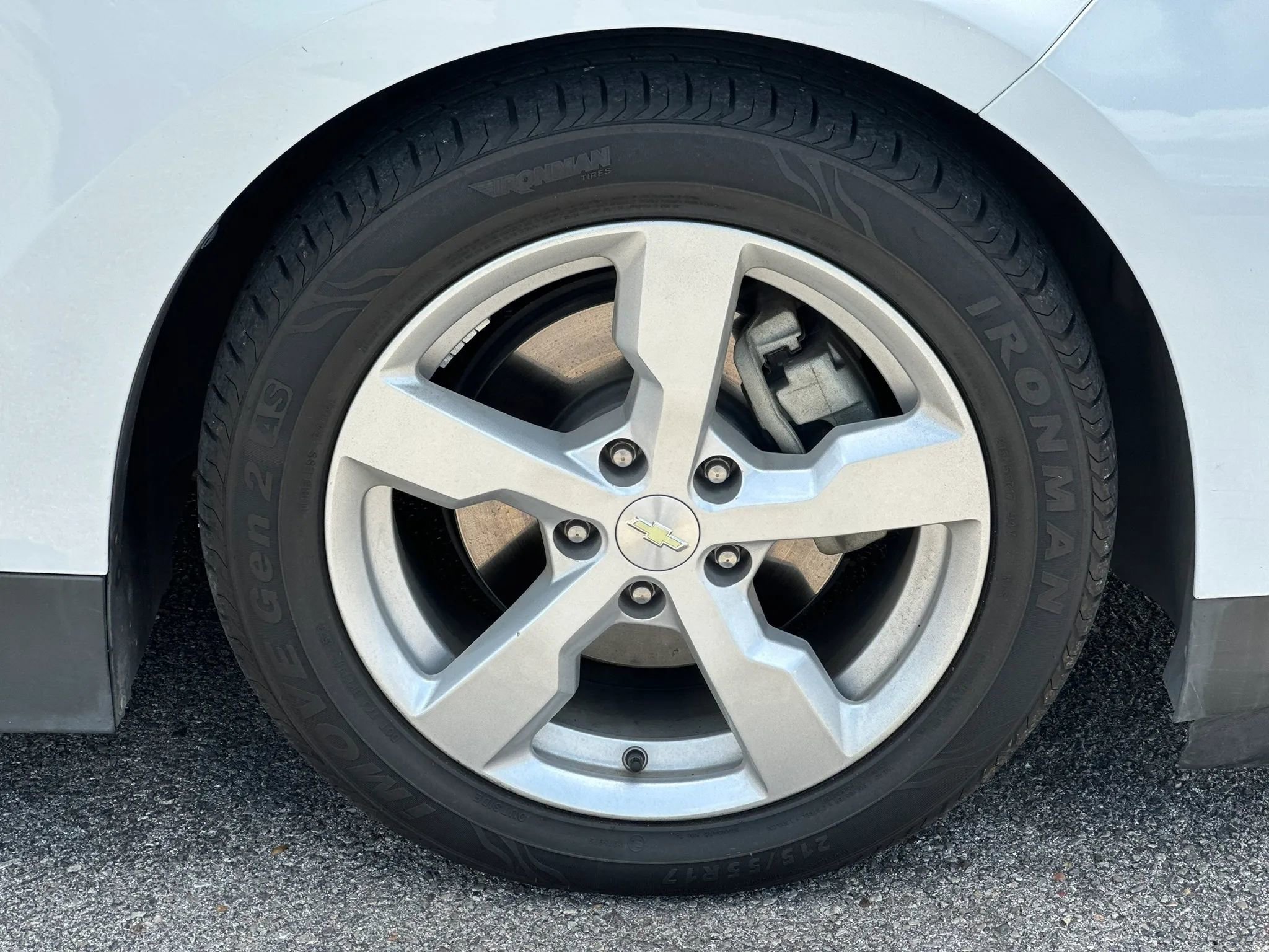 Used 2014 Chevrolet Volt FWD image 24