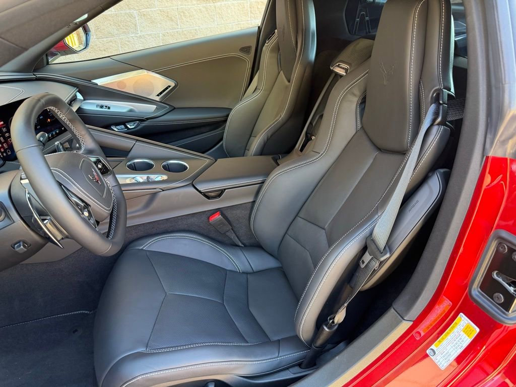 Used 2026 Chevrolet Corvette Stingray Preferred Cpe w/ Z51 Performance Package image 8