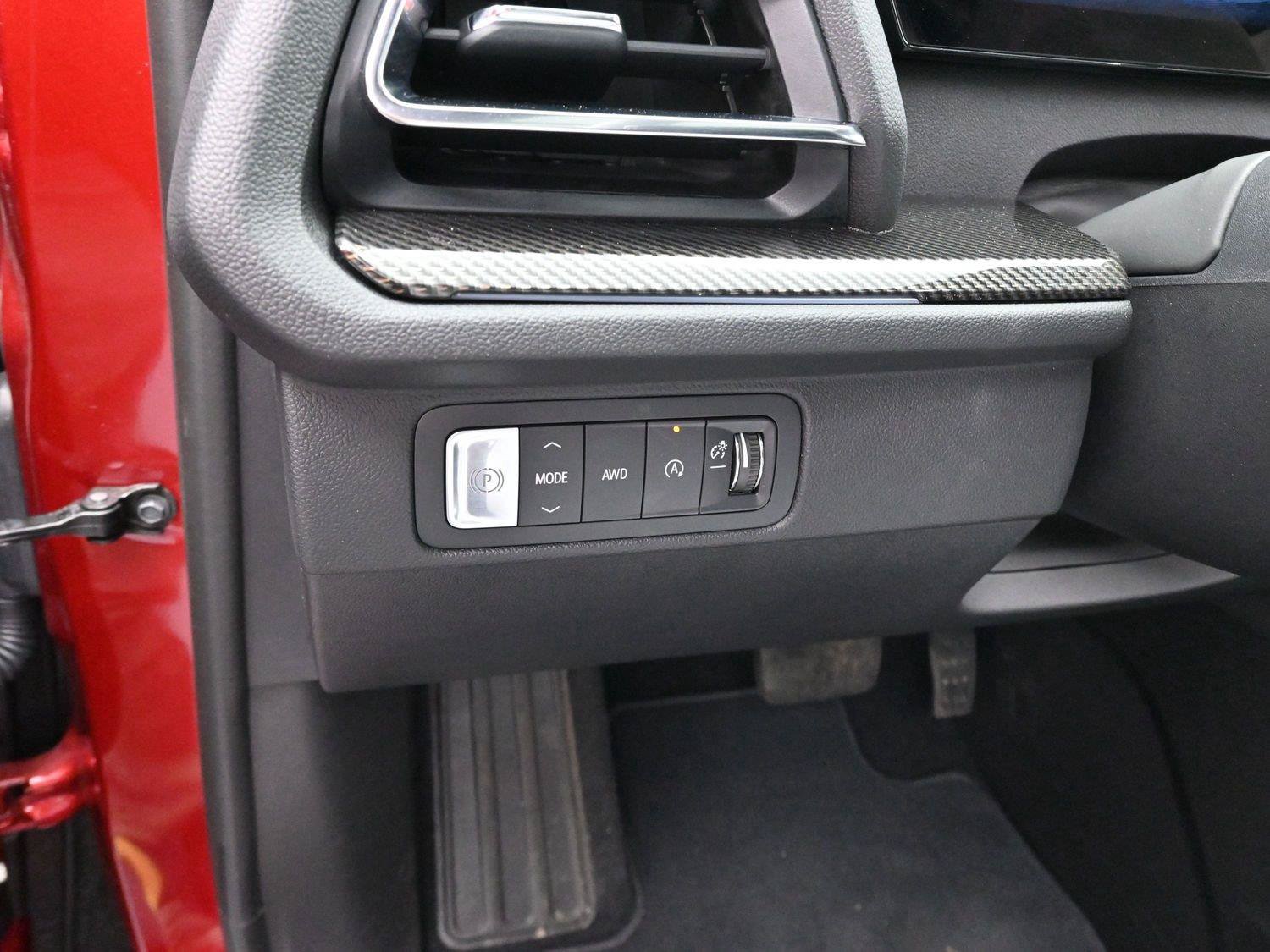 Used 2025 Chevrolet Traverse High Country AWD/4WD image 29