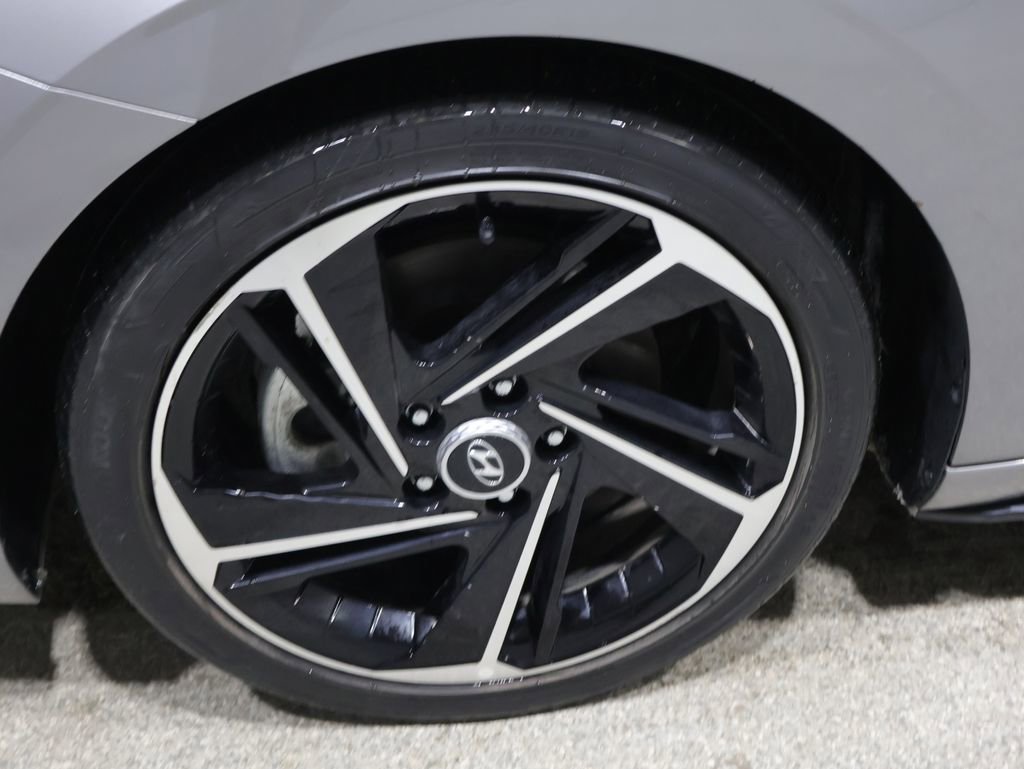 Used 2023 Hyundai Elantra N Line image 9
