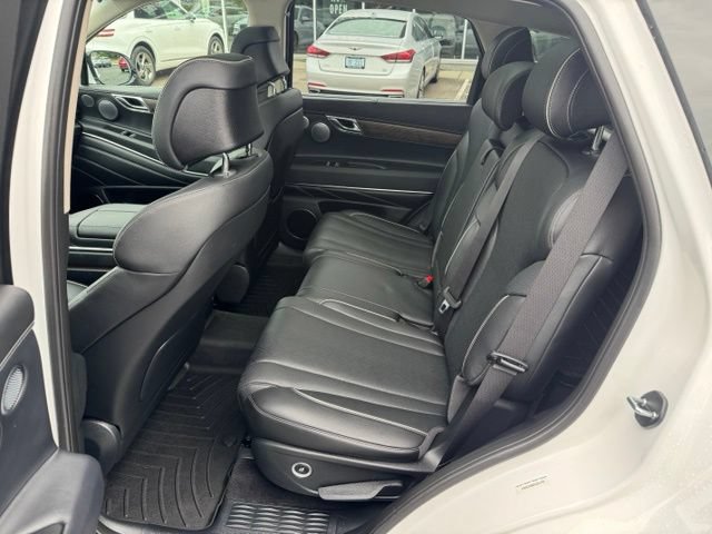 Certified 2025 Genesis GV80 2.5T Prestige AWD/4WD image 39