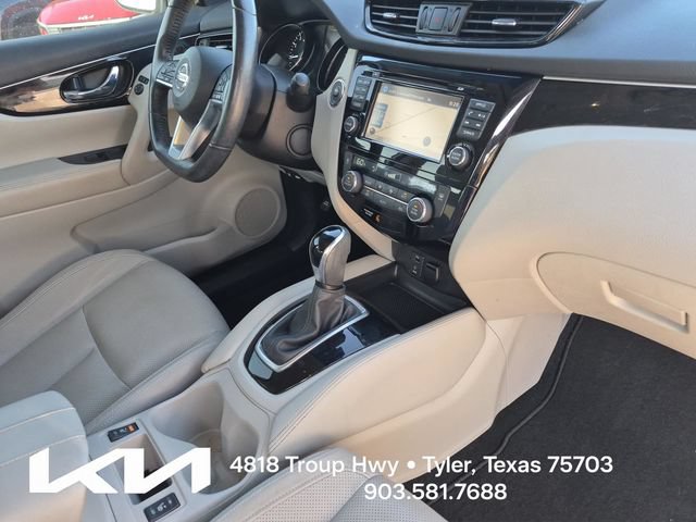 Used 2018 Nissan Rogue Sport SL w/ SL Premium Package FWD image 16