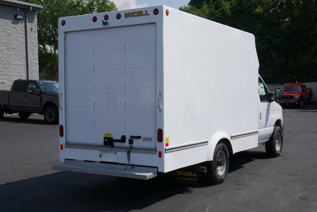 New 2026 Ford E-350 and Econoline 350 Super Duty w/ Power Equipment Group RWD image 9