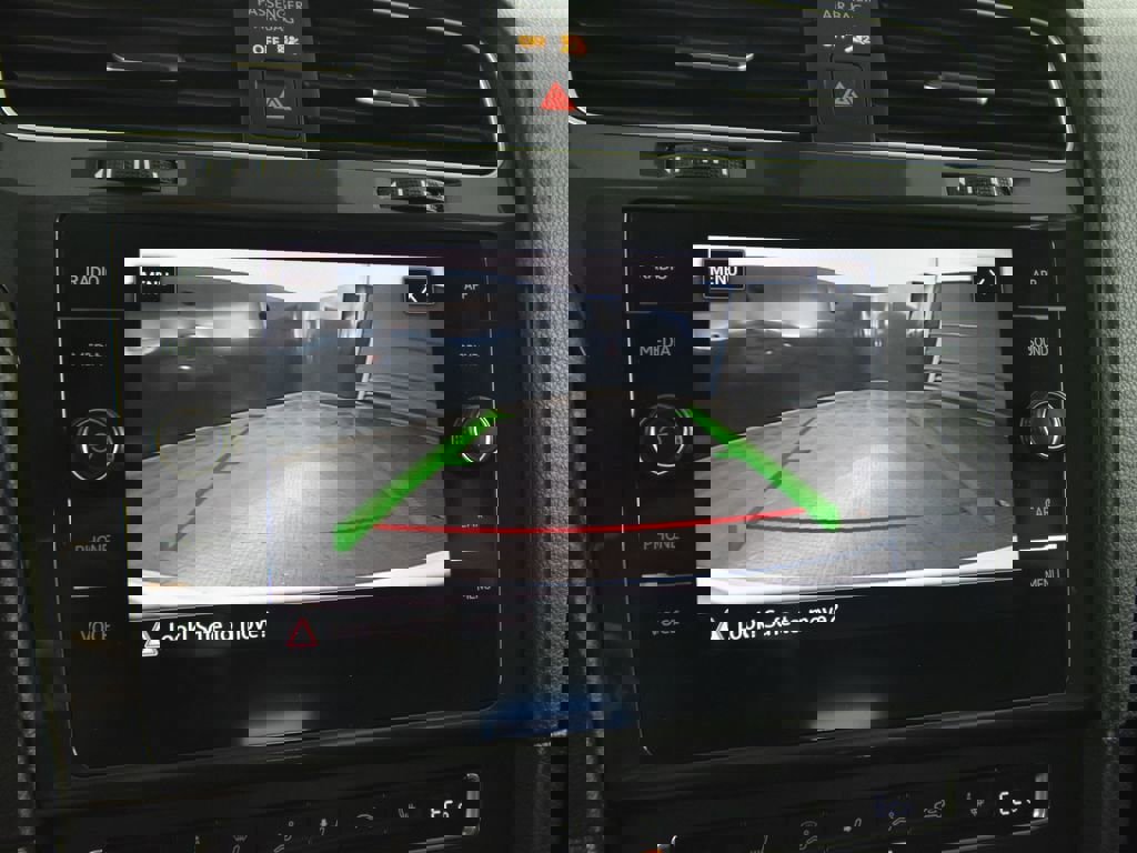 Used 2019 Volkswagen e-Golf SE image 22