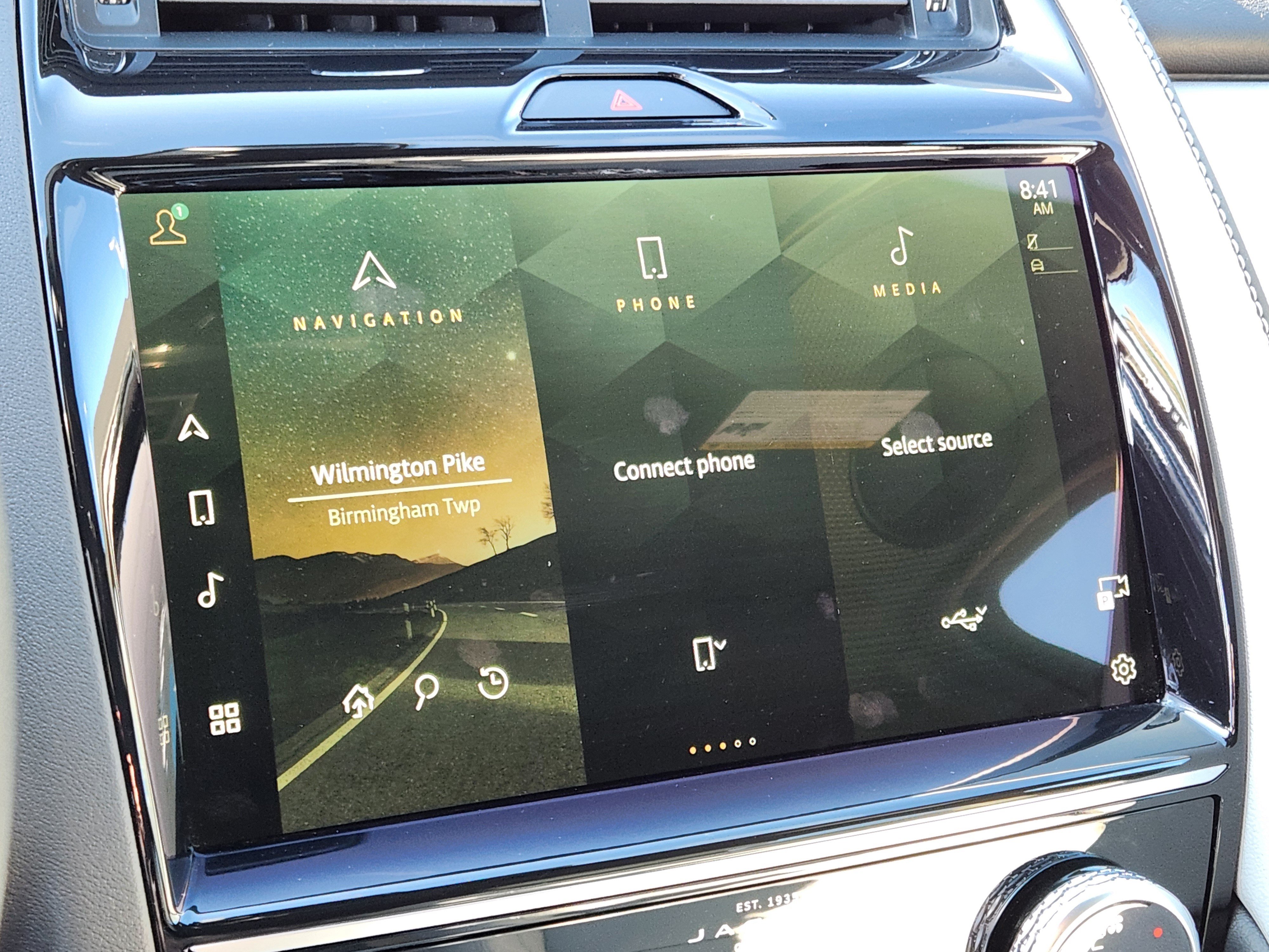 Certified 2024 Jaguar E-PACE R-Dynamic SE AWD/4WD image 21