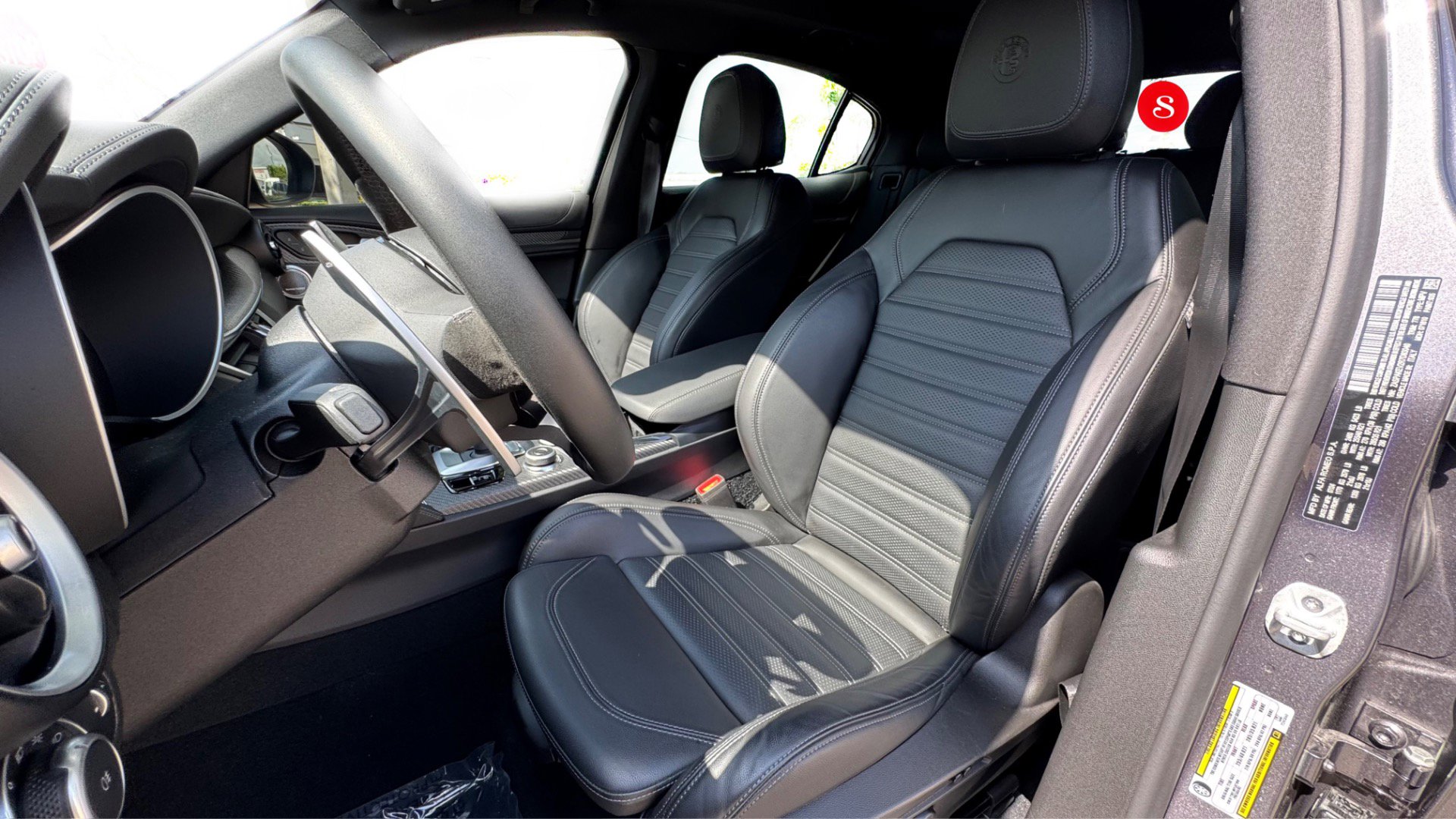 Used 2024 Alfa Romeo Stelvio Quadrifoglio w/ Active Assist Plus Package image 20