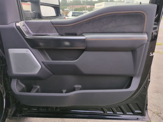 Used 2024 Ford F350 Platinum w/ Tremor Off-Road Package AWD/4WD image 34