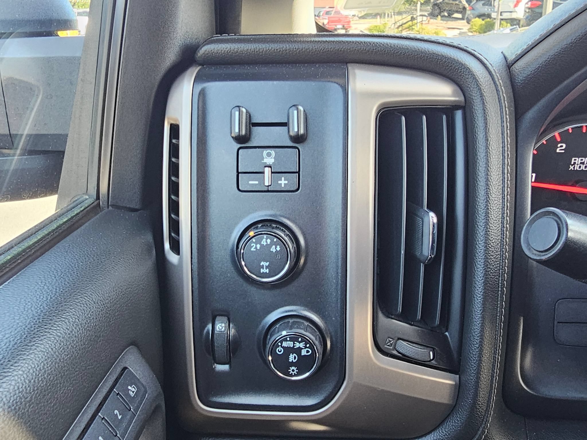 Used 2016 GMC Sierra 3500 Denali w/ Duramax Plus Package AWD/4WD image 27