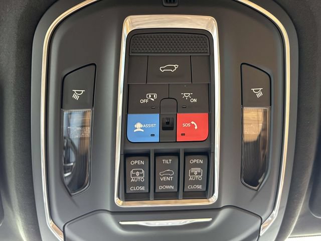 New 2026 Jeep Grand Cherokee Summit w/ Obsidian Package AWD/4WD image 32