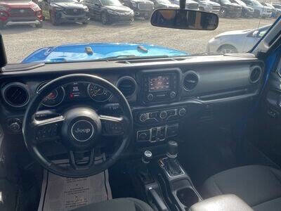 Used 2021 Jeep Gladiator Sport image 20