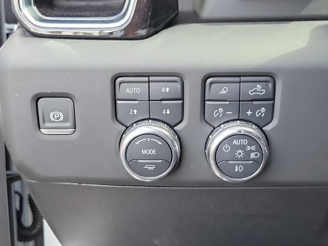 Used 2025 GMC Sierra 2500 Denali Ultimate w/ Max Trailering Package AWD/4WD image 22
