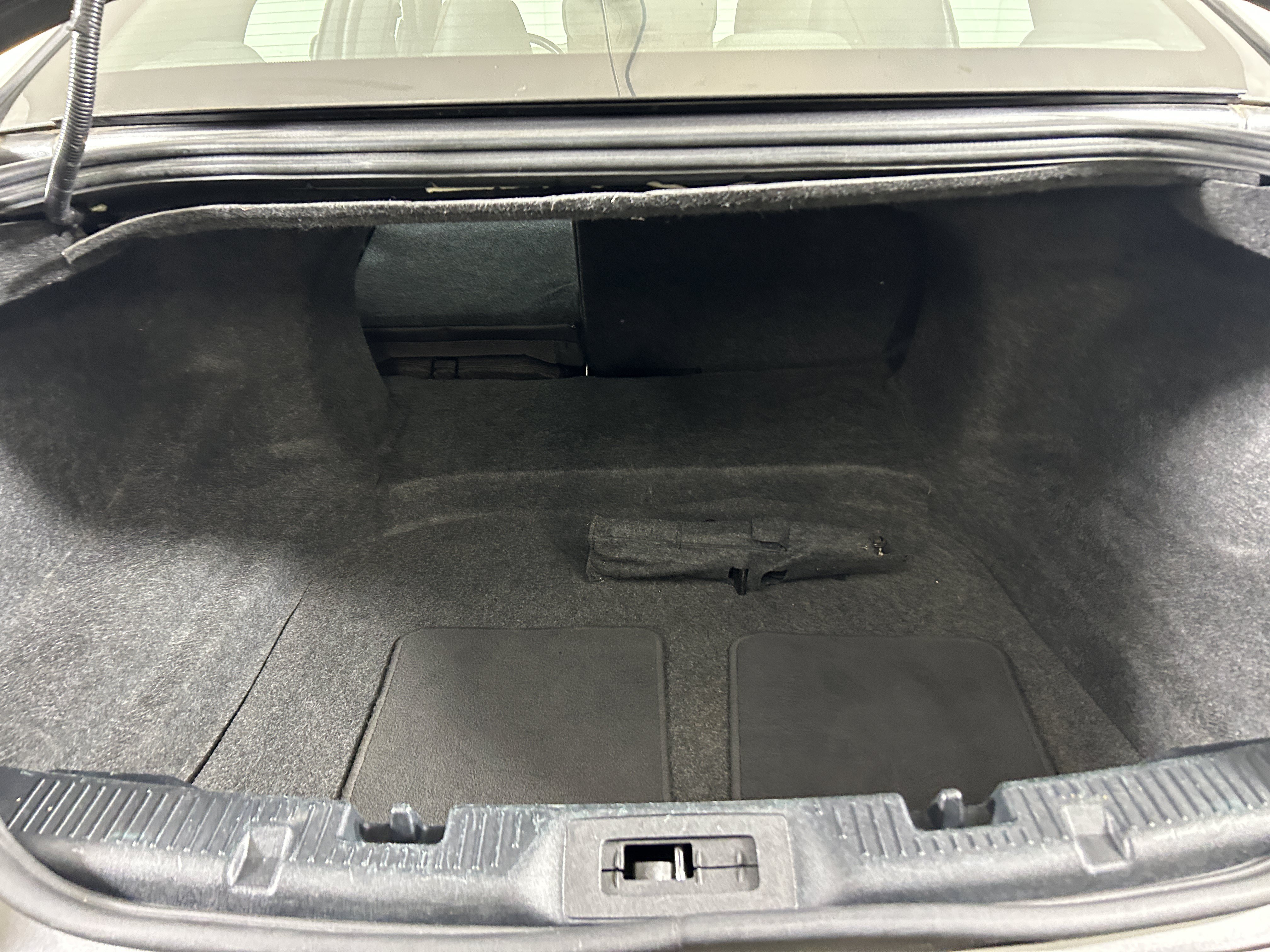 Used 2015 Ford Taurus SEL AWD/4WD image 23