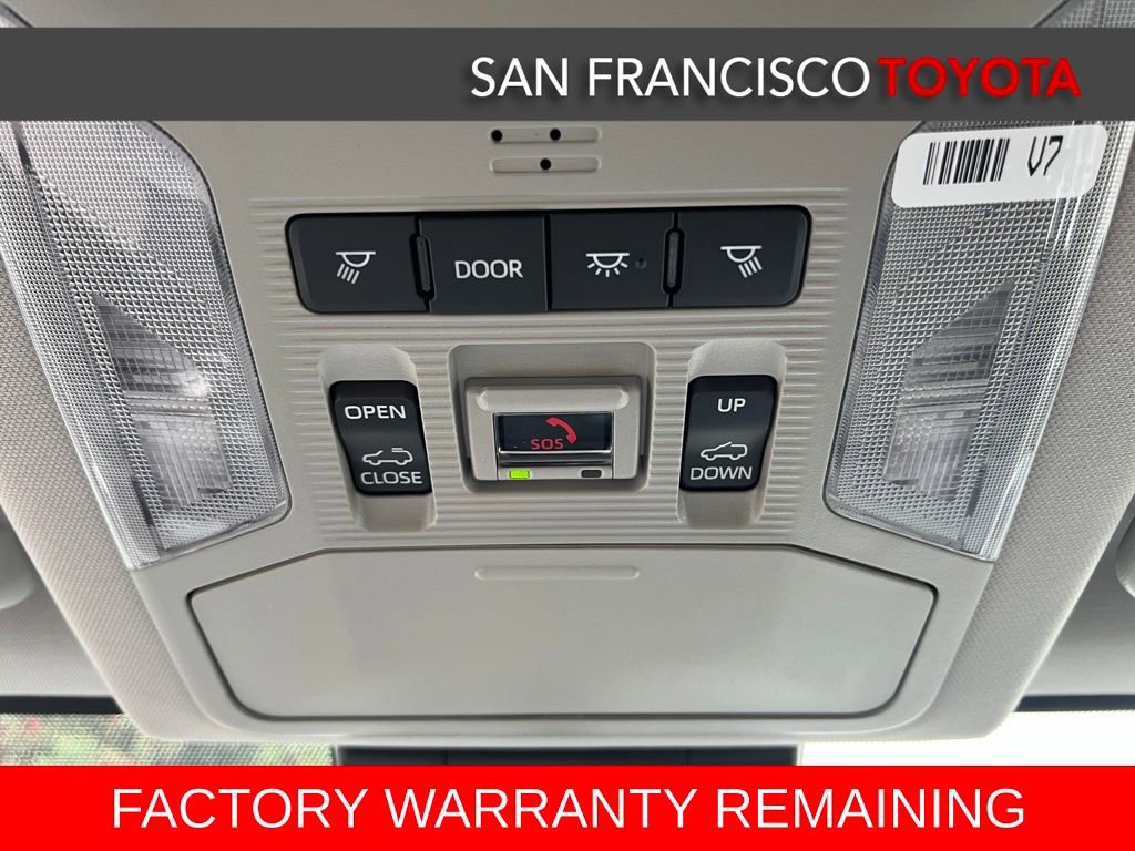 Used 2025 Toyota RAV4 XLE AWD/4WD image 30