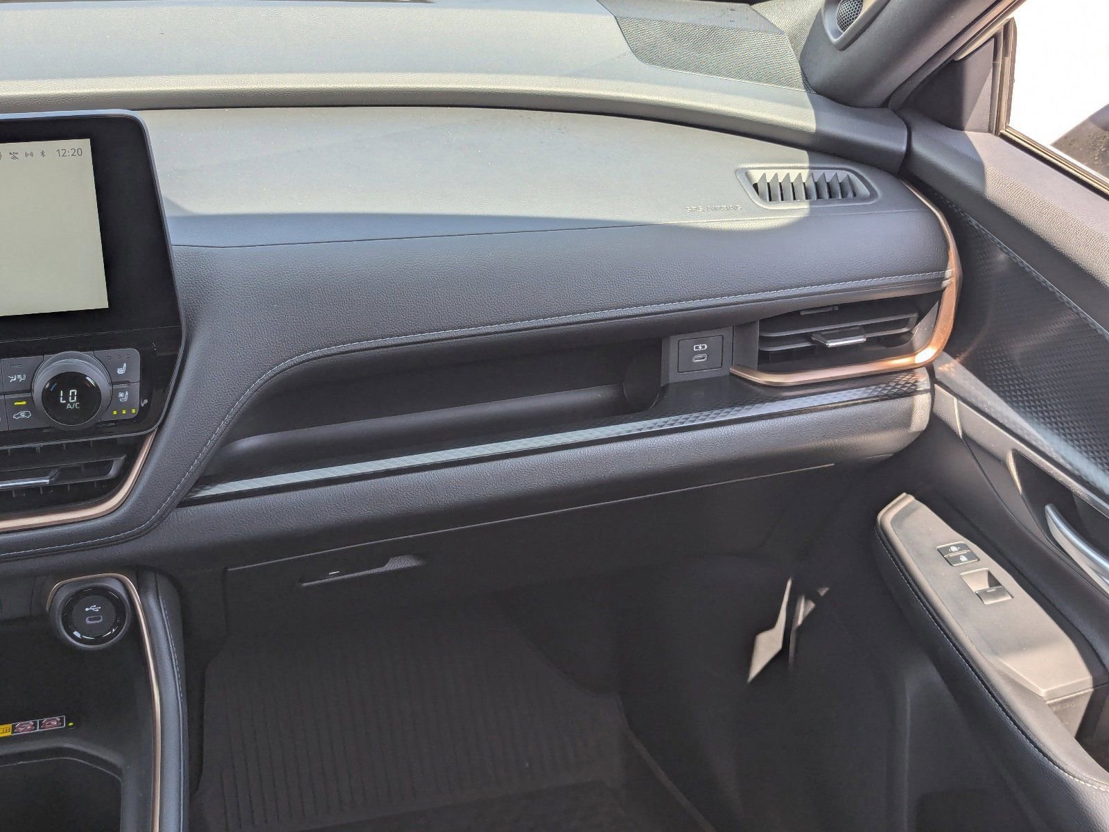 Used 2024 Toyota Grand Highlander AWD Hybrid image 18