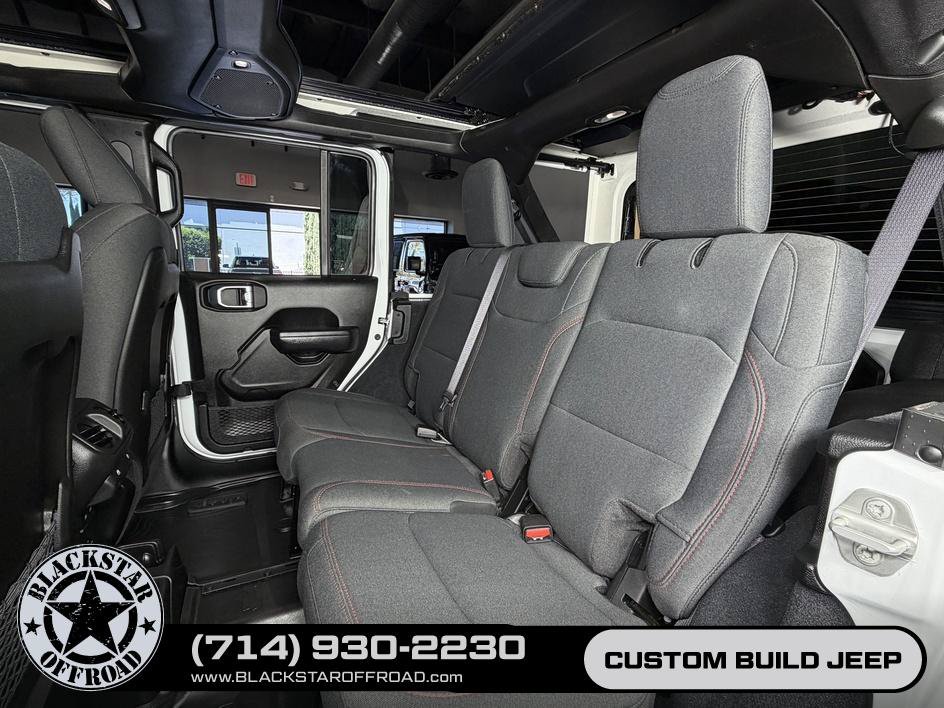 Used 2024 Jeep Wrangler Unlimited Rubicon w/ Technology Group AWD/4WD image 23