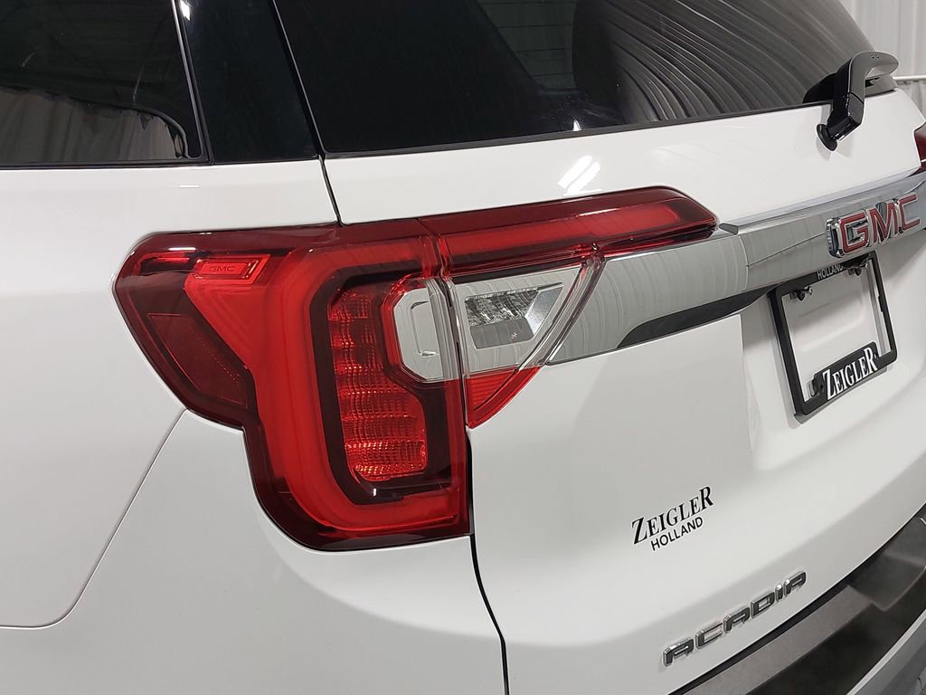 Used 2023 GMC Acadia SLT w/ Trailering Package image 38