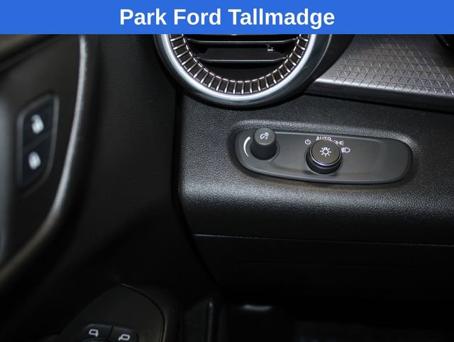 Used 2025 Chevrolet Trax ACTIV w/ Sunroof Package image 17