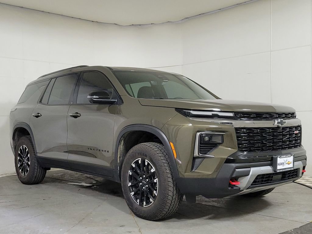 Used 2025 Chevrolet Traverse Z71 w/ Enhanced Driving Package image 10