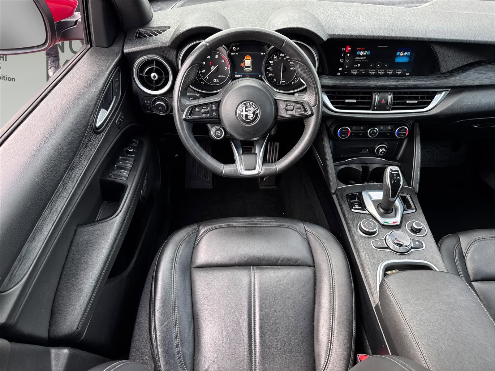 Used 2022 Alfa Romeo Stelvio Sprint image 18