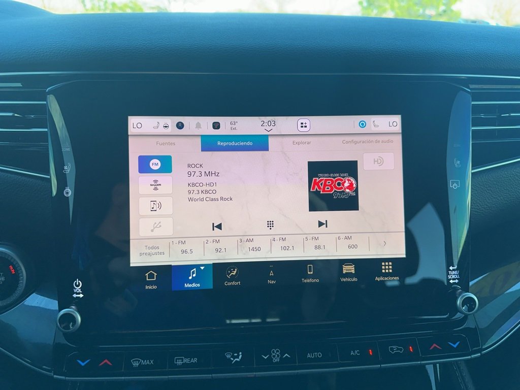 Used 2023 Jeep Wagoneer Base video 3