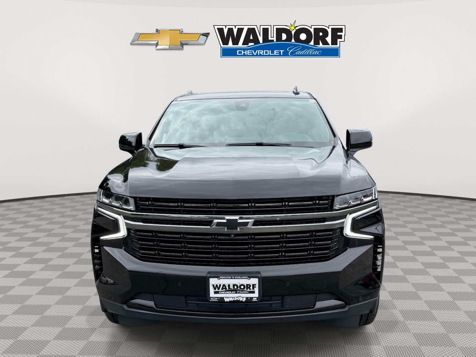 Used 2022 Chevrolet Suburban RST w/ Luxury Package AWD/4WD image 6