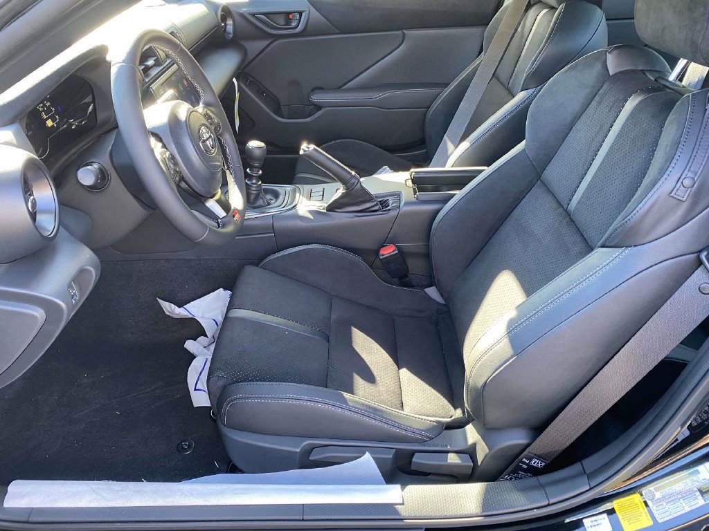 New 2027 Toyota GR86 Premium RWD image 5