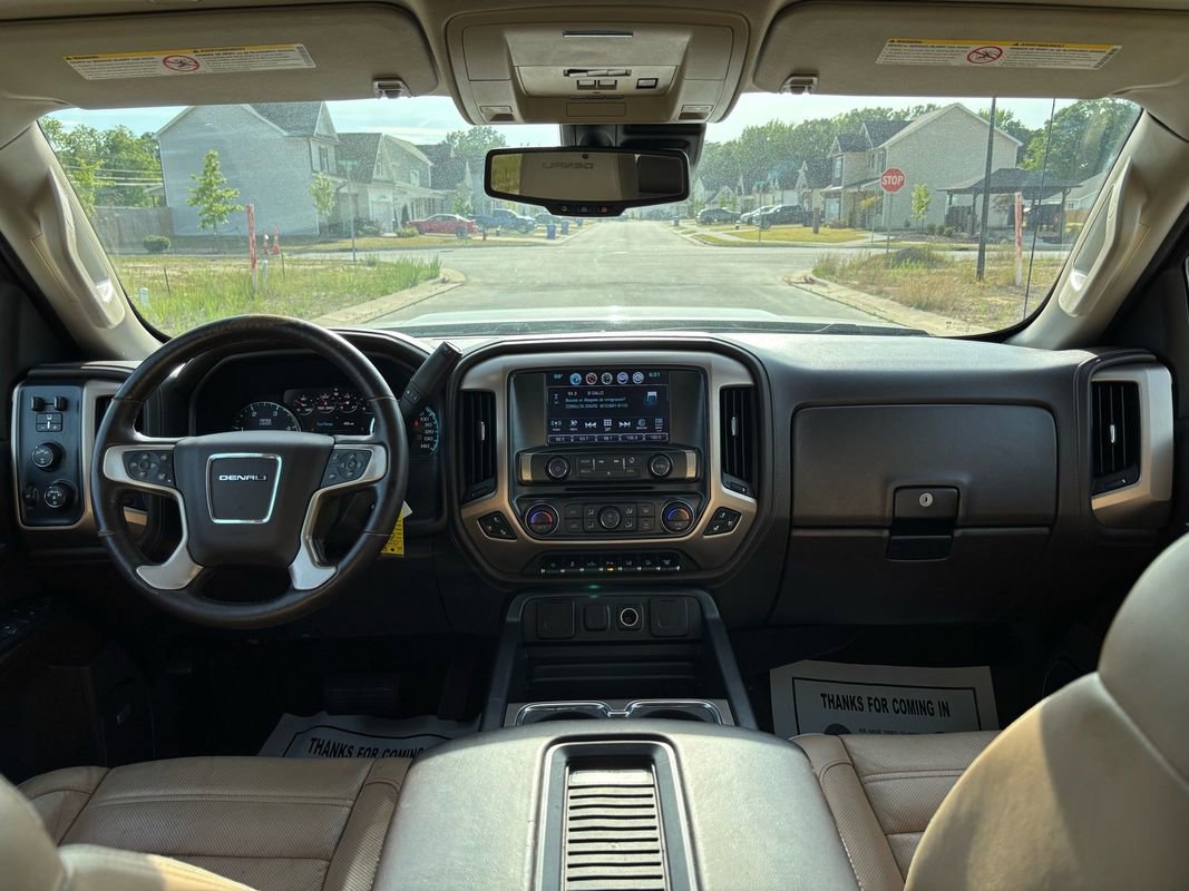 Used 2018 GMC Sierra 2500 Denali w/ Duramax Plus Package AWD/4WD image 32