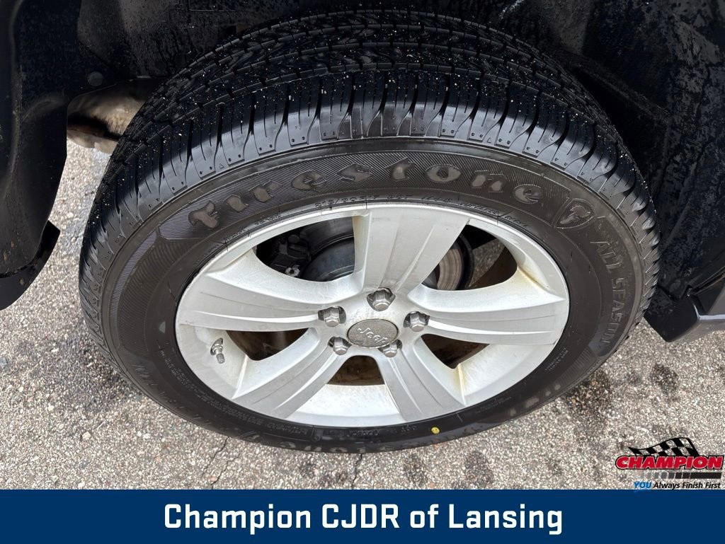 Used 2012 Jeep Compass Latitude AWD/4WD image 9
