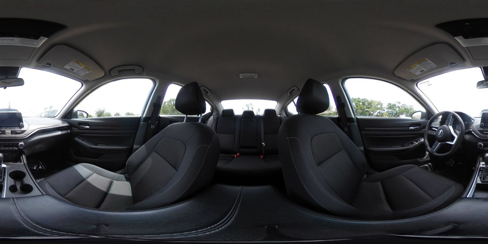 Used 2025 Nissan Altima 2.5 SV FWD image 43