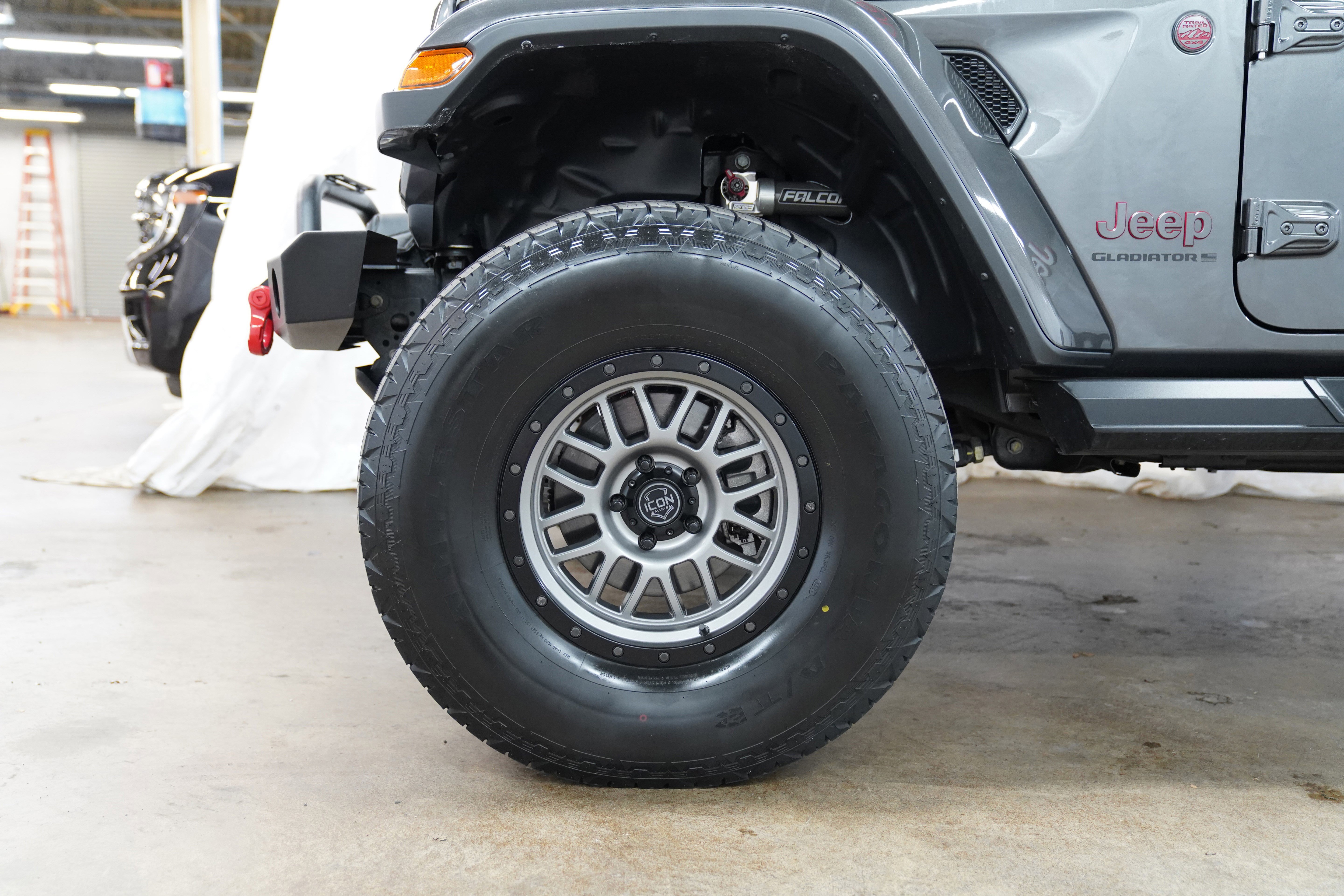 Used 2023 Jeep Gladiator Rubicon w/ Dual Top Group image 15