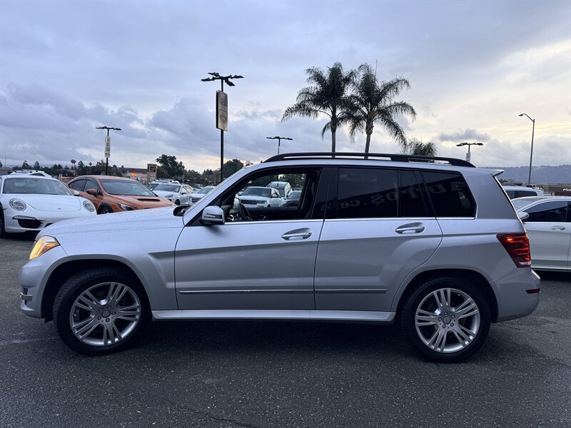 Used 2015 Mercedes-Benz GLK 350 4MATIC image 4