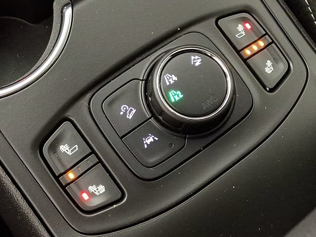 Used 2023 GMC Terrain SLE w/ Driver Convenience Package AWD/4WD image 24
