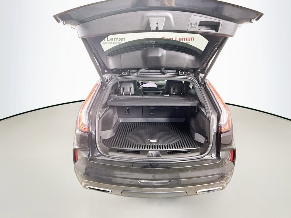 Used 2024 Cadillac XT4 Sport w/ Cold Weather Package image 28