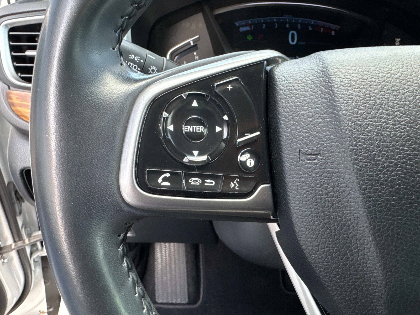 Used 2020 Honda CR-V EX-L image 32