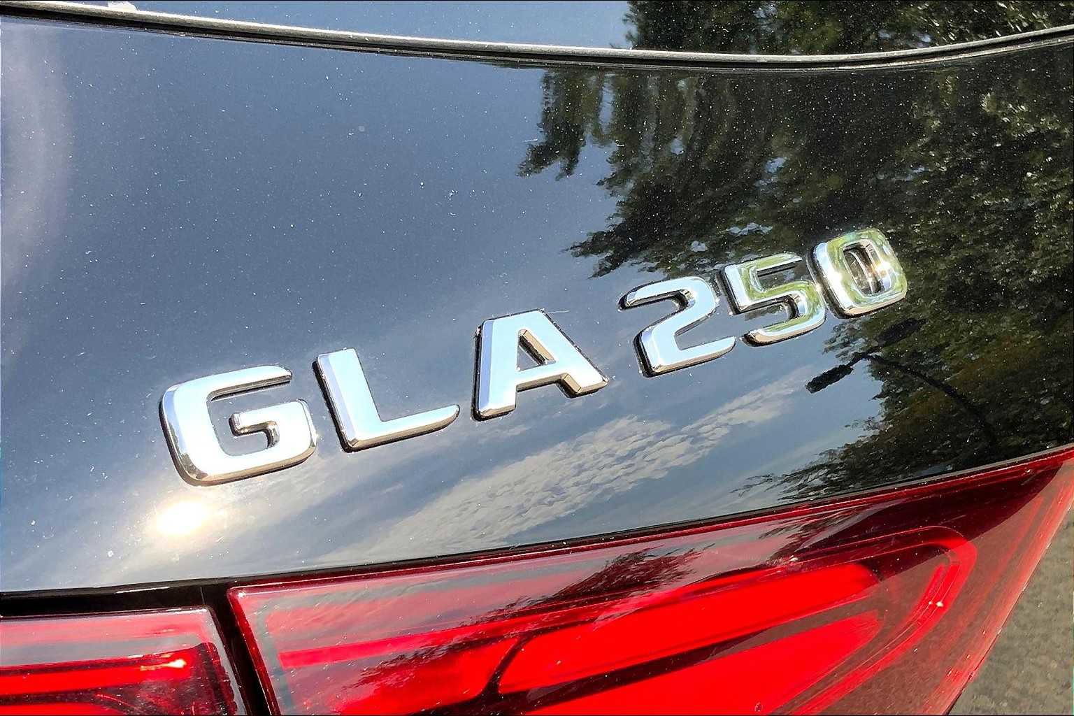 New 2026 Mercedes-Benz GLA 250 4MATIC image 19