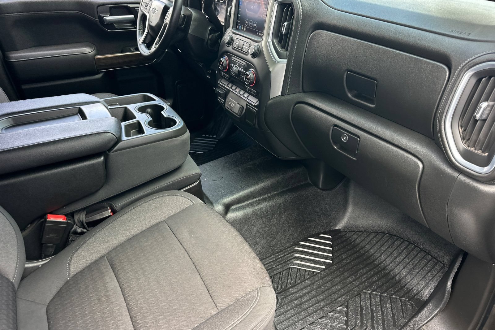 Used 2021 Chevrolet Silverado 1500 RST AWD/4WD image 19
