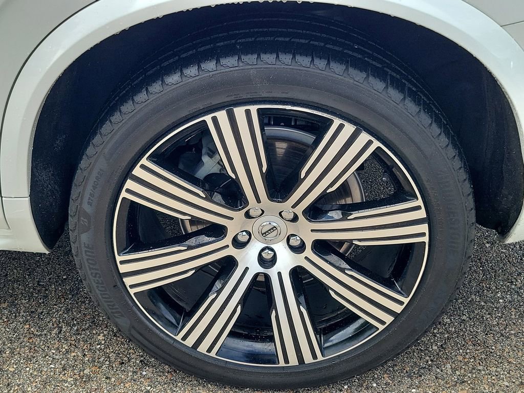 Used 2021 Volvo XC90 T6 Inscription w/ Protection Package Premier image 12