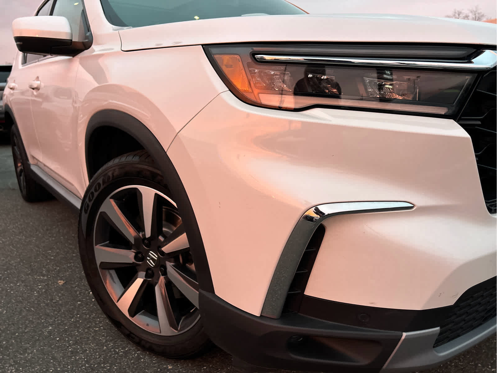 Used 2023 Honda Pilot Touring image 25