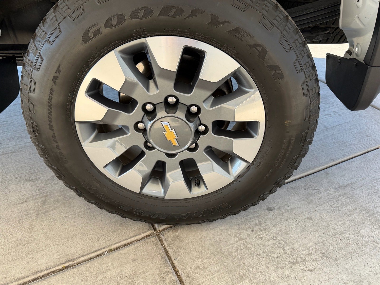 Used 2023 Chevrolet Silverado 2500 Custom w/ Custom Value Package image 29