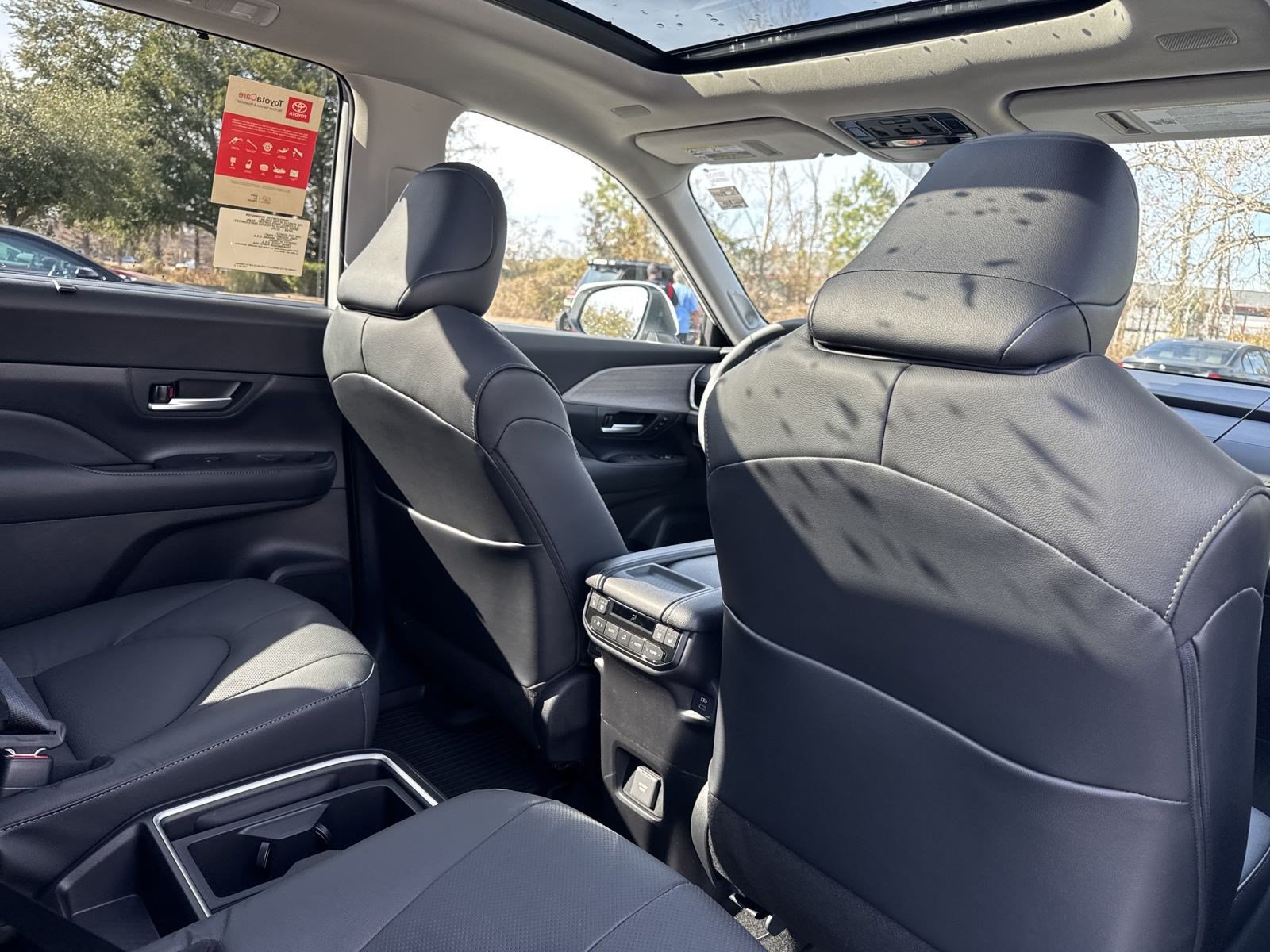New 2025 Toyota Grand Highlander AWD image 31