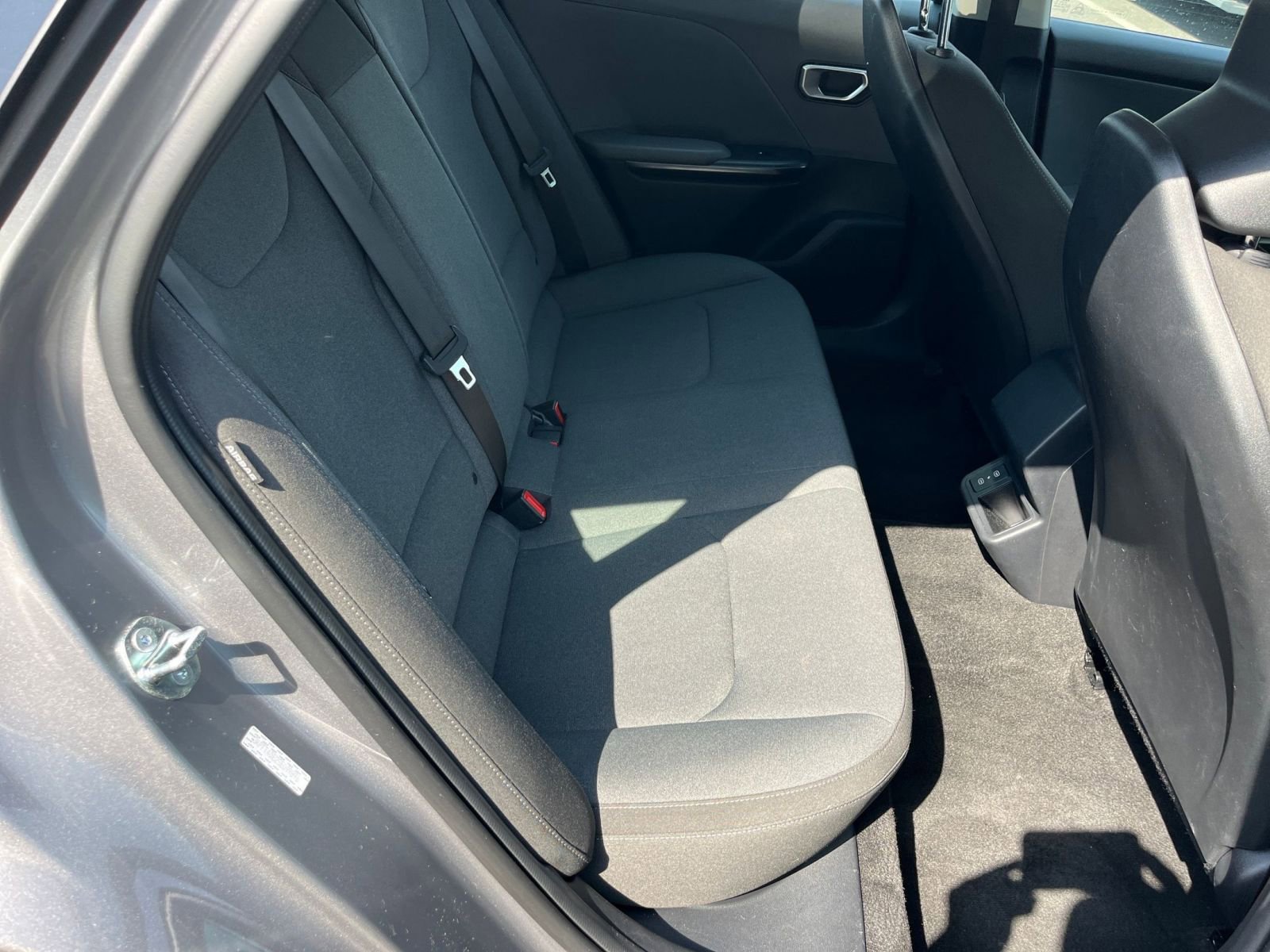 Used 2025 Kia K4 LXS image 39